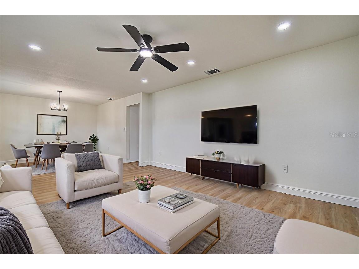 2015 Capri Road Valrico FL 33594 TB8432059 image3