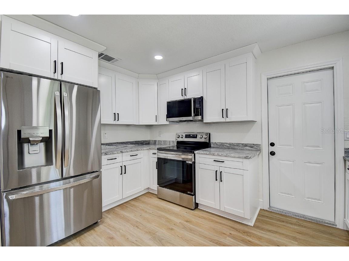 2015 Capri Road Valrico FL 33594 TB8432059 image8