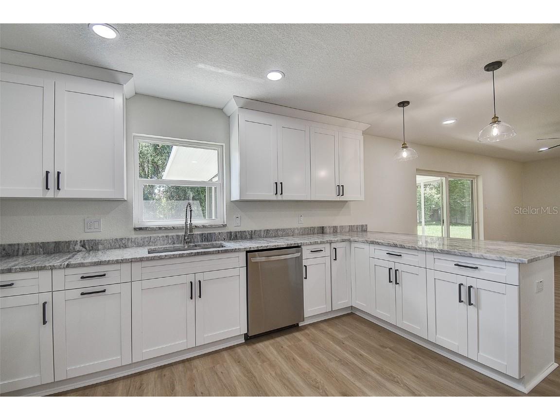 2015 Capri Road Valrico FL 33594 TB8432059 image9