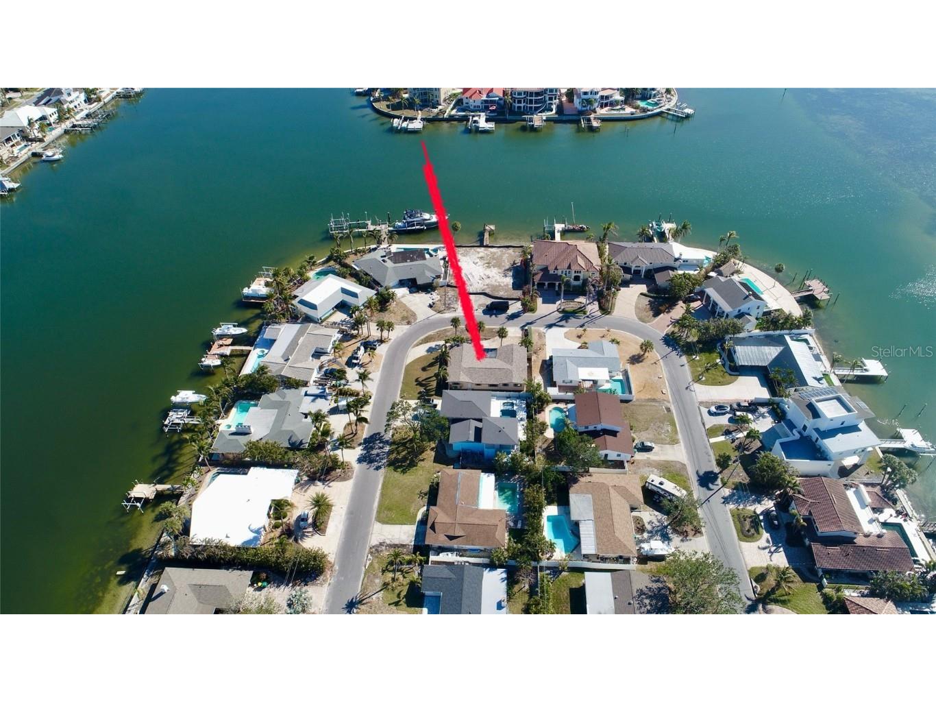 2015 Dolphin Boulevard S Saint Petersburg FL 33707 TB8381061 image1