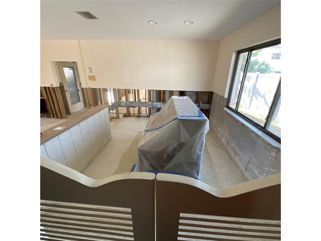 2015 Dolphin Boulevard S Saint Petersburg FL 33707 TB8381061 image7