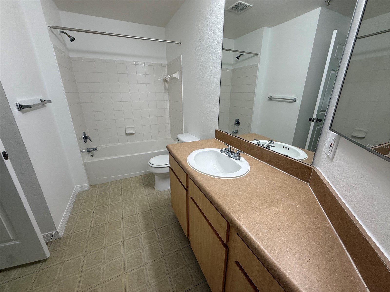 2015 Erving Circle #102 Ocoee FL 34761 O6416931 image6