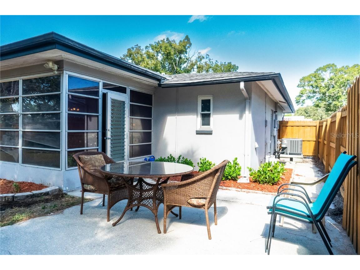 2015 Hillwood Dr Clearwater FL 33763 TB8437491 image21