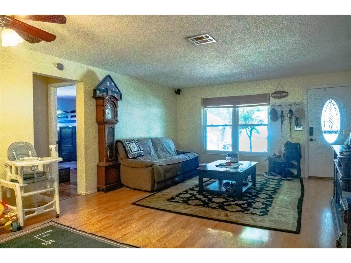 2015 Hillwood Dr Clearwater FL 33763 TB8437491 image4