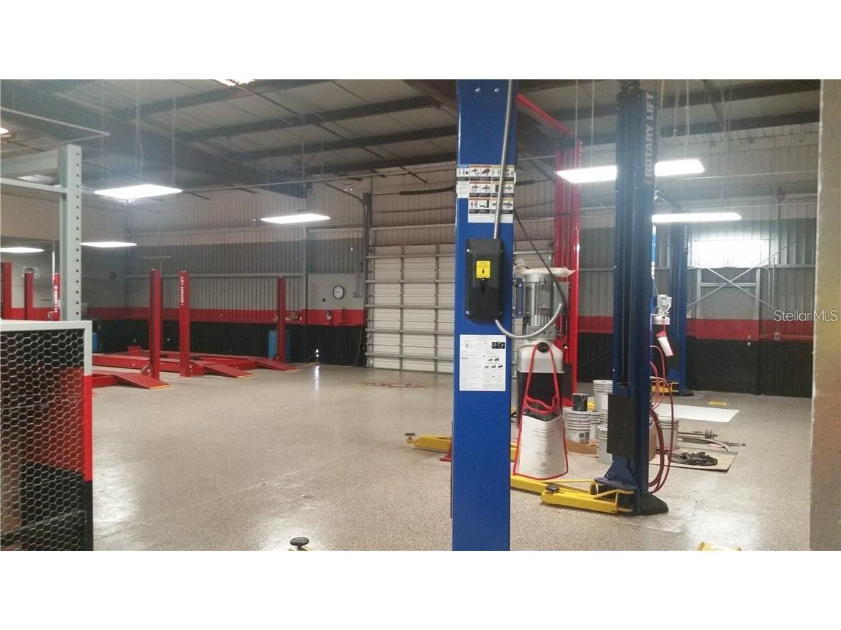 2015 N Washington Boulevard Sarasota FL 34234 A4663086 image33