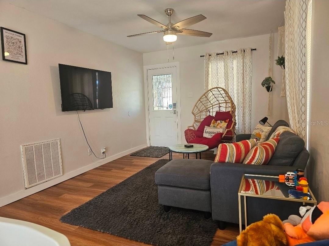 2015 Oakwood Avenue Tampa FL 33605 TB8516755 image3