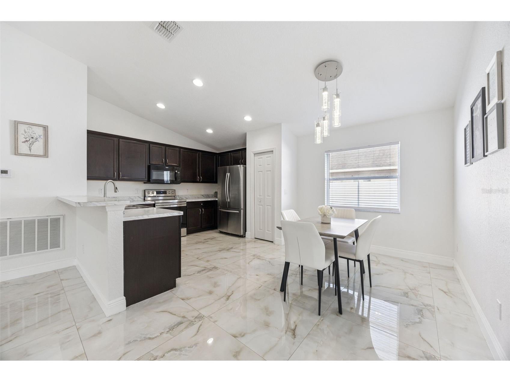 2015 Orange Avenue Saint Cloud FL 34769 G5107398 image12