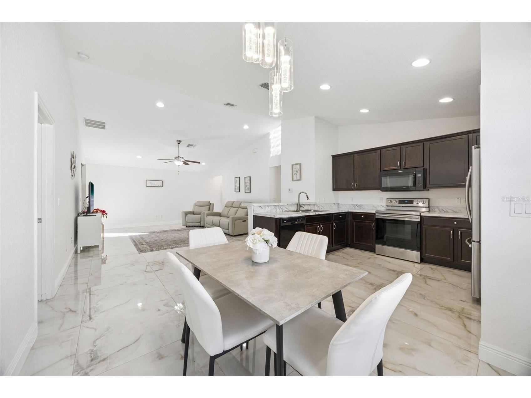 2015 Orange Avenue Saint Cloud FL 34769 G5107398 image14