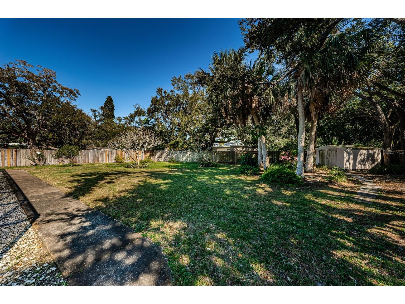 2015 Park Street N Saint Petersburg FL 33710 TB8467413 image24