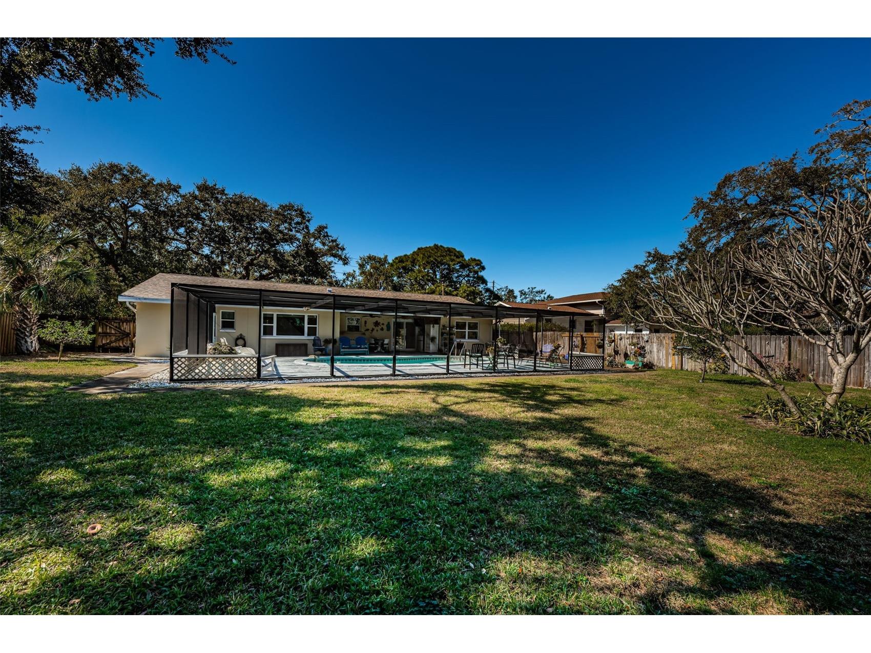 2015 Park Street N Saint Petersburg FL 33710 TB8467413 image25