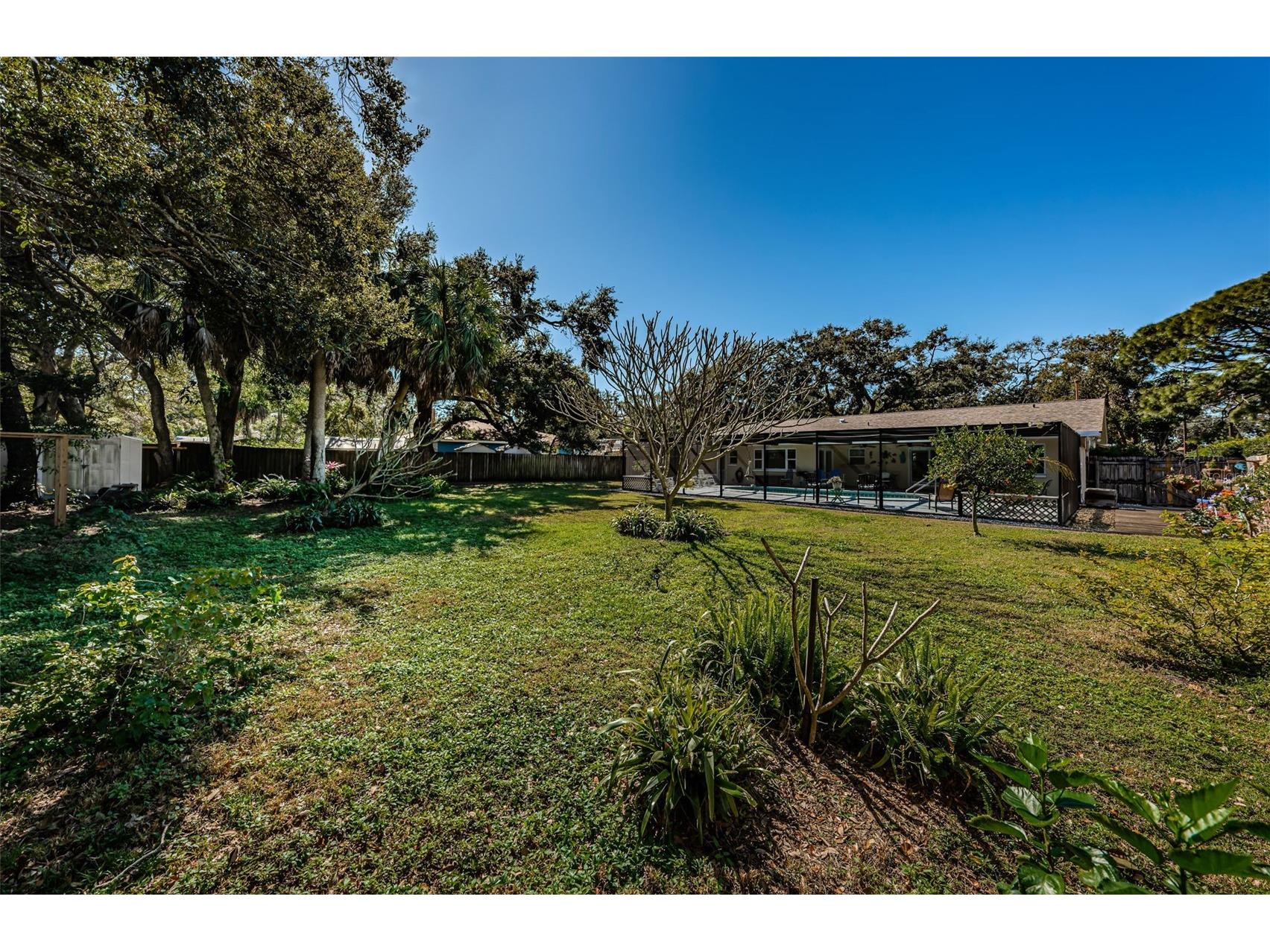 2015 Park Street N Saint Petersburg FL 33710 TB8467413 image26