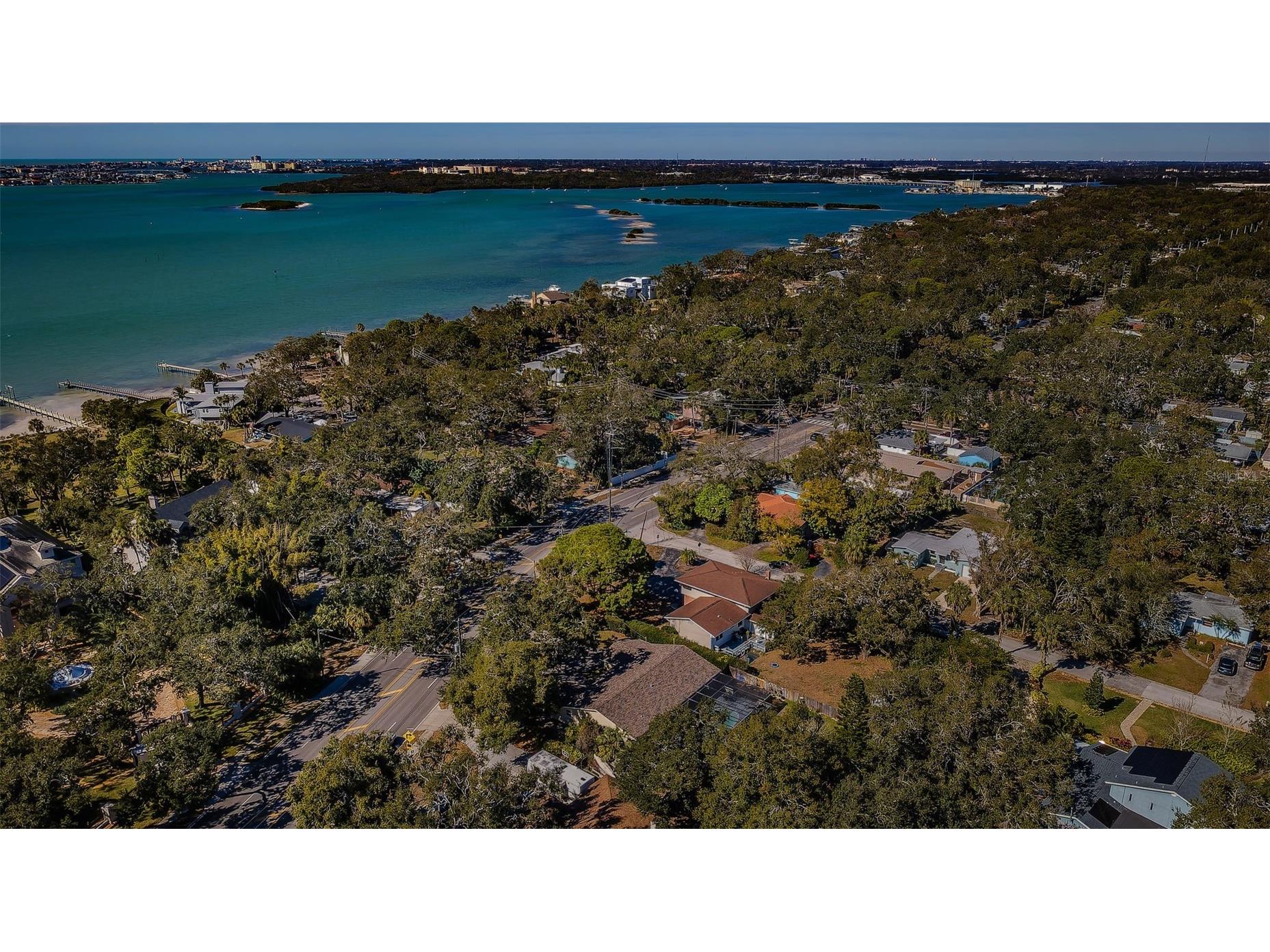 2015 Park Street N Saint Petersburg FL 33710 TB8467413 image31