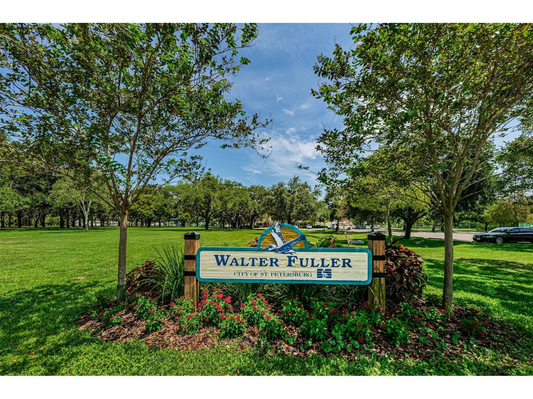 2015 Park Street N Saint Petersburg FL 33710 TB8467413 image37