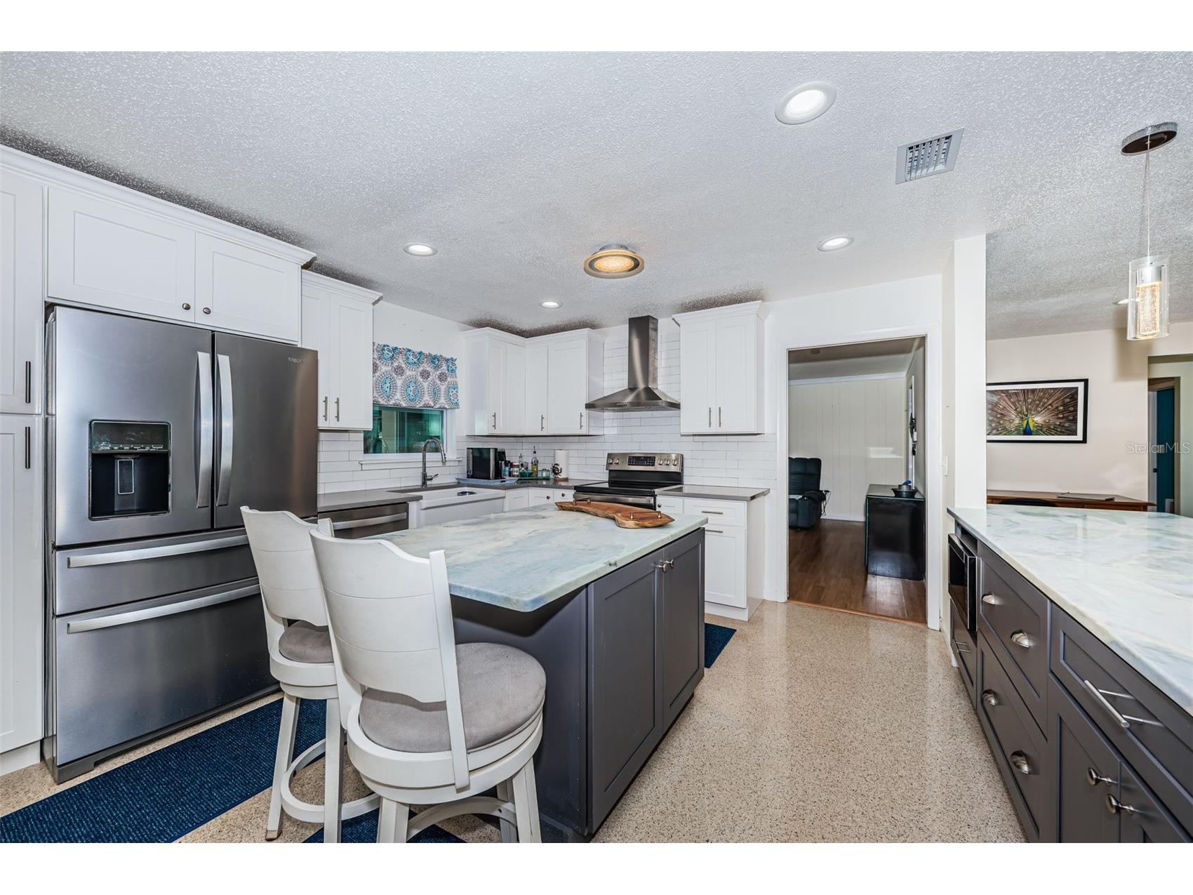 2015 Park Street N Saint Petersburg FL 33710 TB8467413 image5