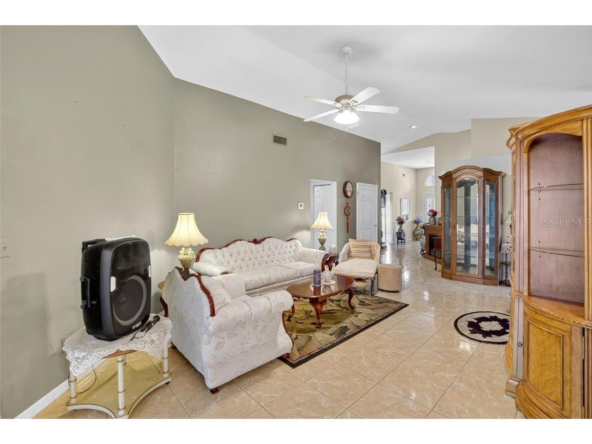 2015 Thornbush Place Brandon FL 33511 TB8408844 image10