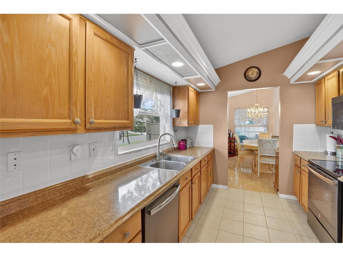 2015 Thornbush Place Brandon FL 33511 TB8408844 image14