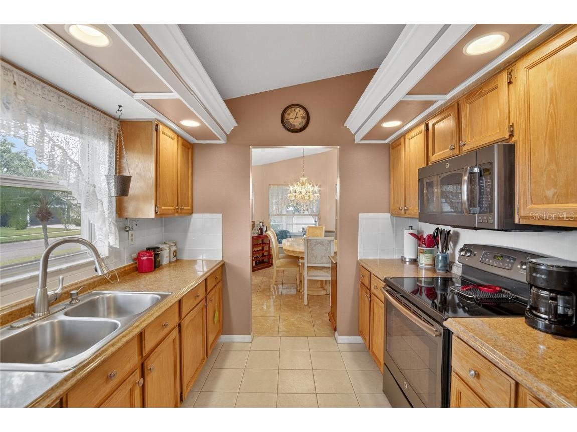 2015 Thornbush Place Brandon FL 33511 TB8408844 image15