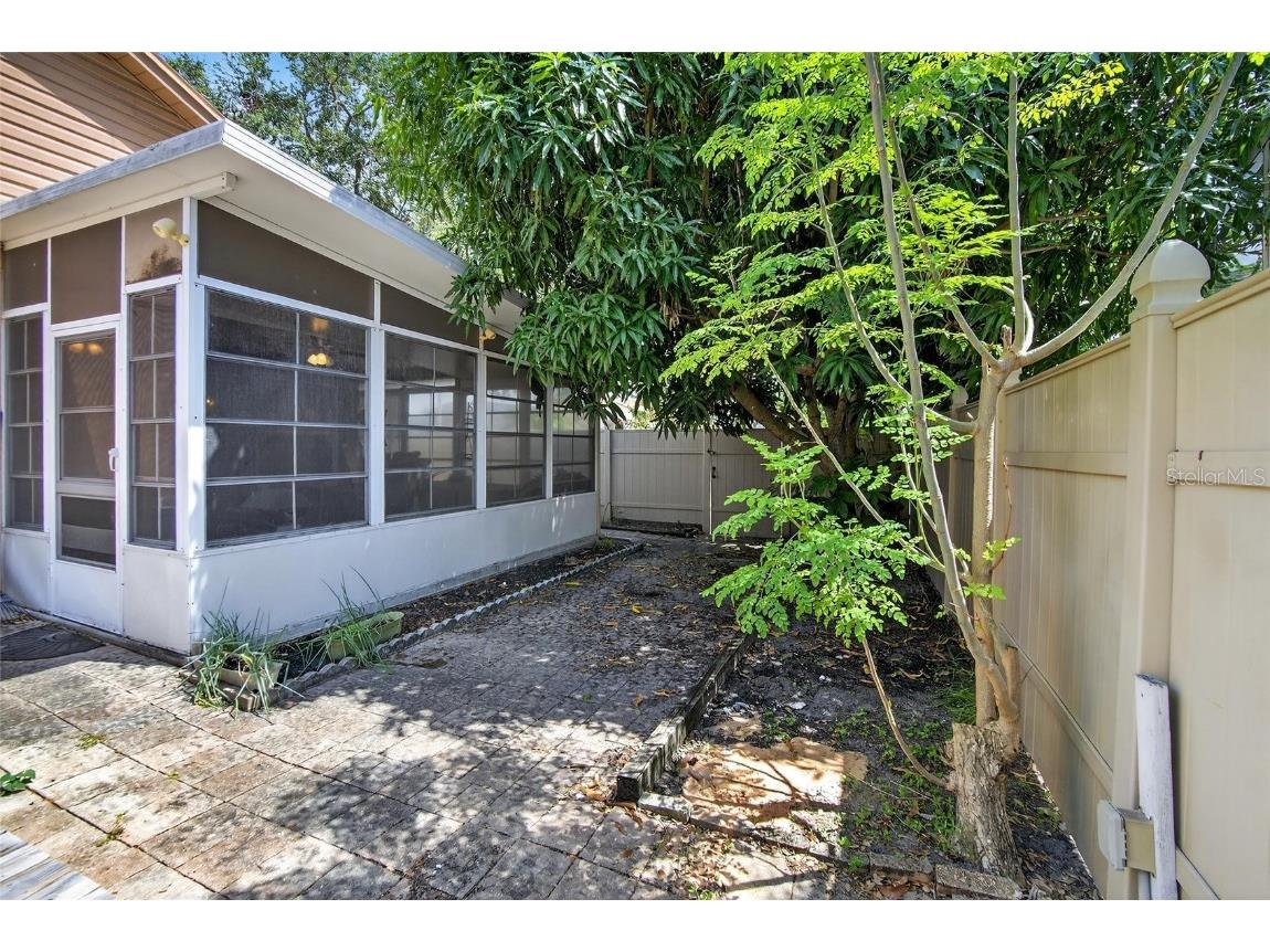 2015 Thornbush Place Brandon FL 33511 TB8408844 image50