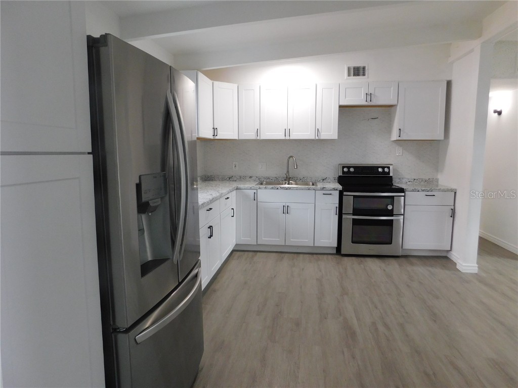 2015 Wishing Well Way Tampa FL 33619 O6359168 image6