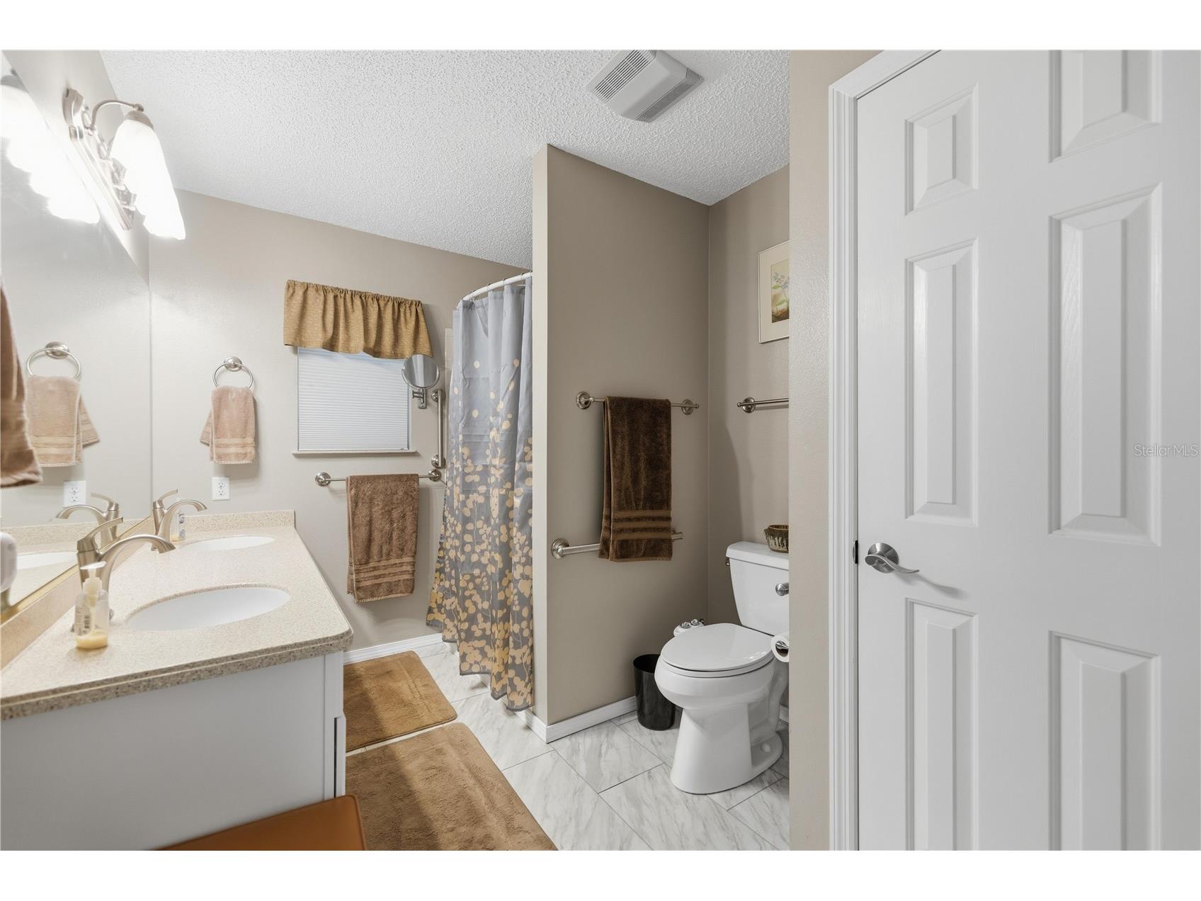 2016 Claudio Lane The Villages FL 32159 G5106957 image26