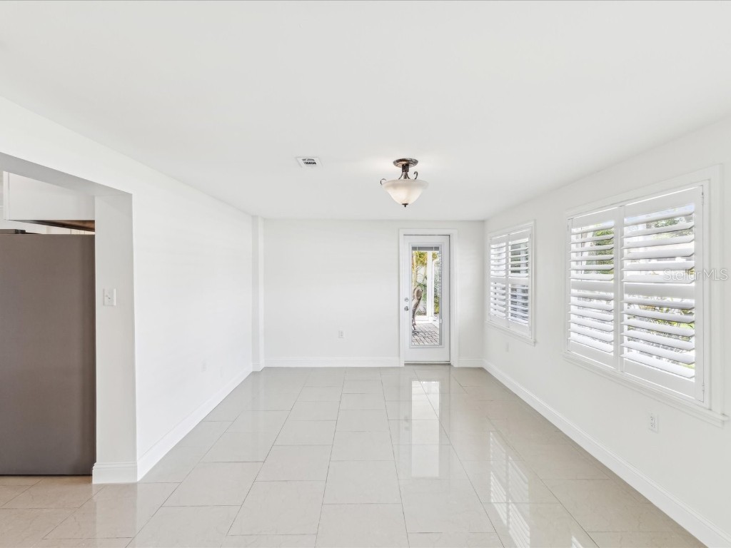 2016 Cove Drive Largo FL 33774 TB8389605 image13