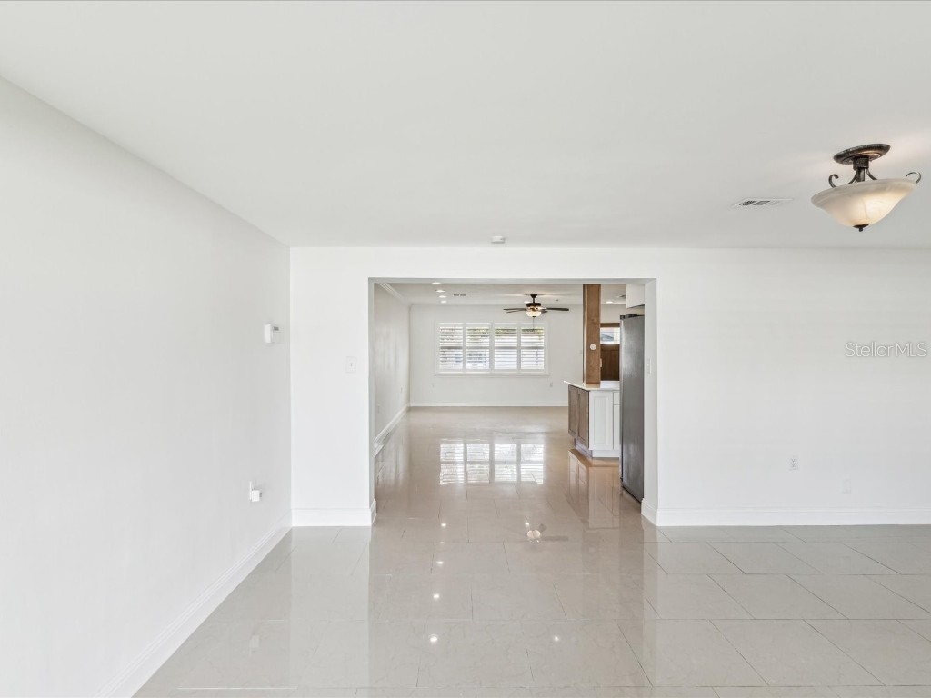 2016 Cove Drive Largo FL 33774 TB8389605 image16