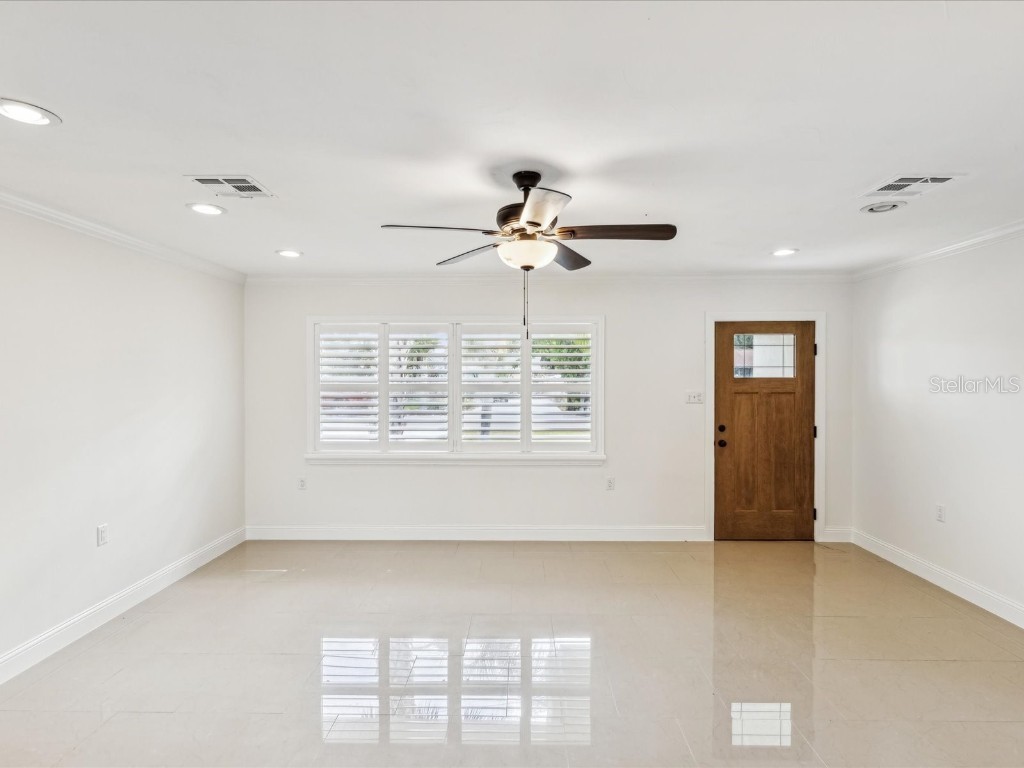 2016 Cove Drive Largo FL 33774 TB8389605 image3