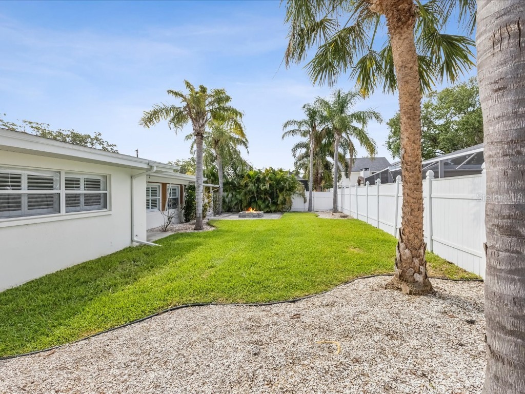 2016 Cove Drive Largo FL 33774 TB8389605 image30