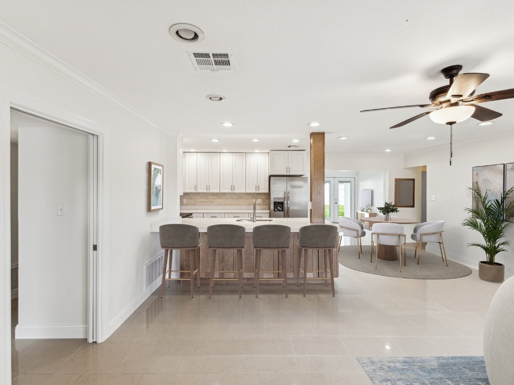 2016 Cove Drive Largo FL 33774 TB8389605 image6