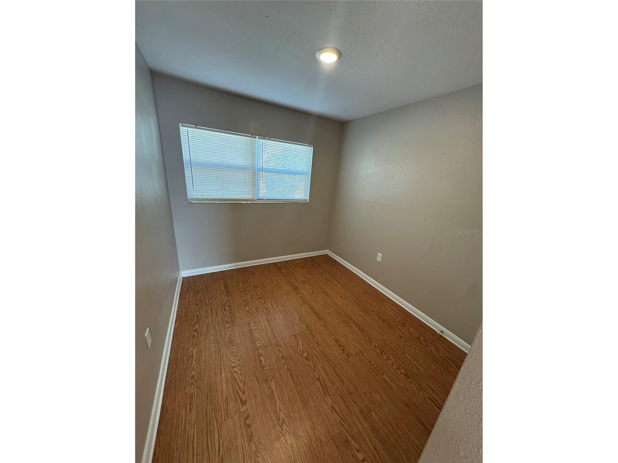 2016 E Crenshaw Street Tampa FL 33610 TB8508964 image15