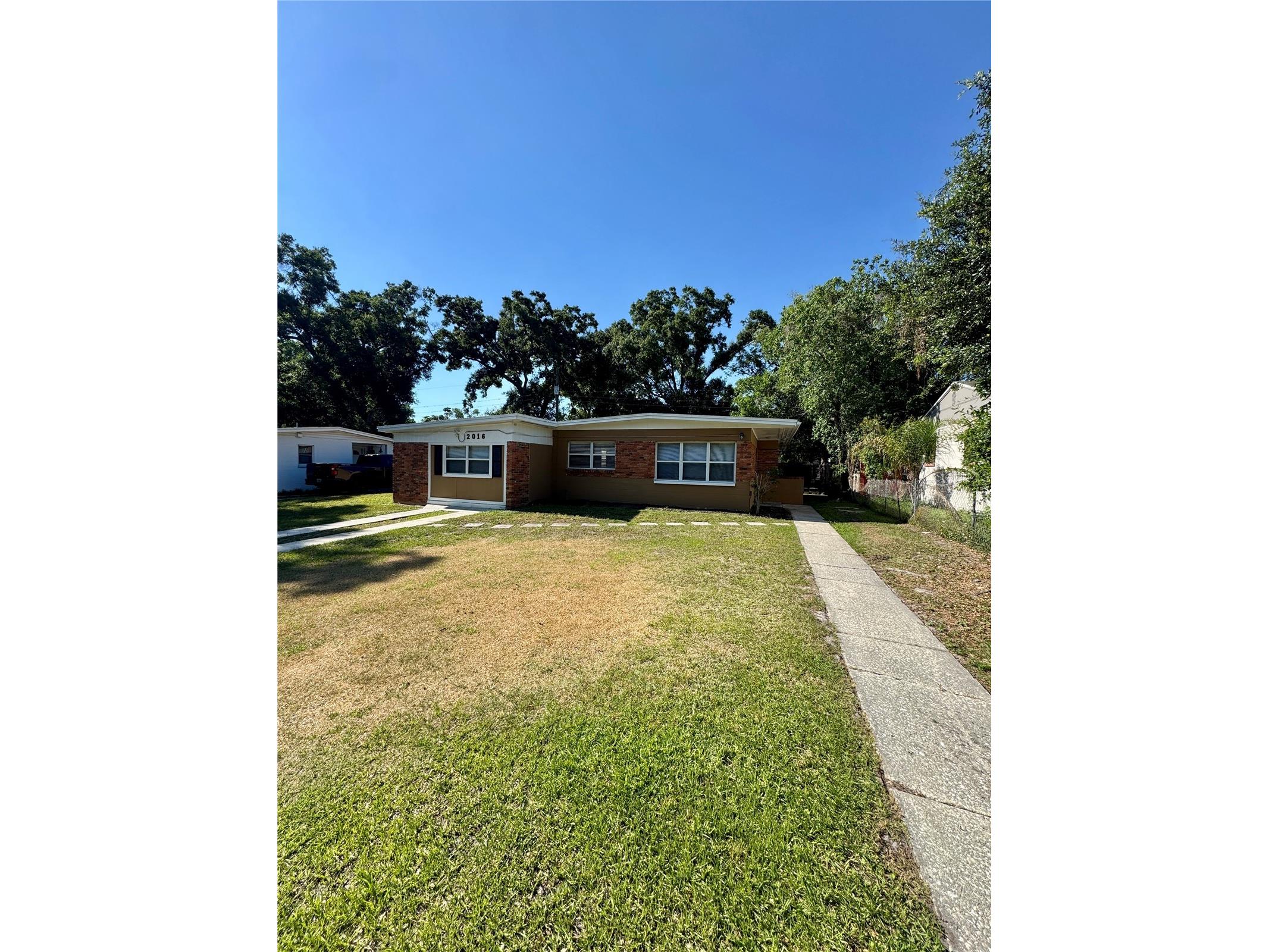 2016 E Crenshaw Street Tampa FL 33610 TB8508964 image2
