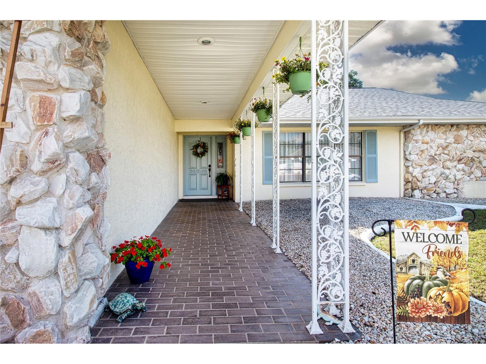 2016 E View Drive Sun City Center FL 33573 - LAKE CALOOSA TB8448874 image8