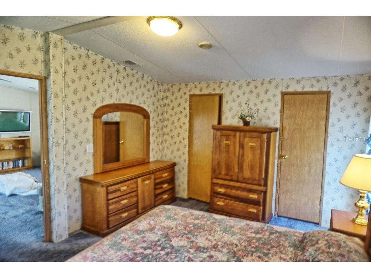2016 Lake Linda Circle Lutz FL 33558 W7883473 image25