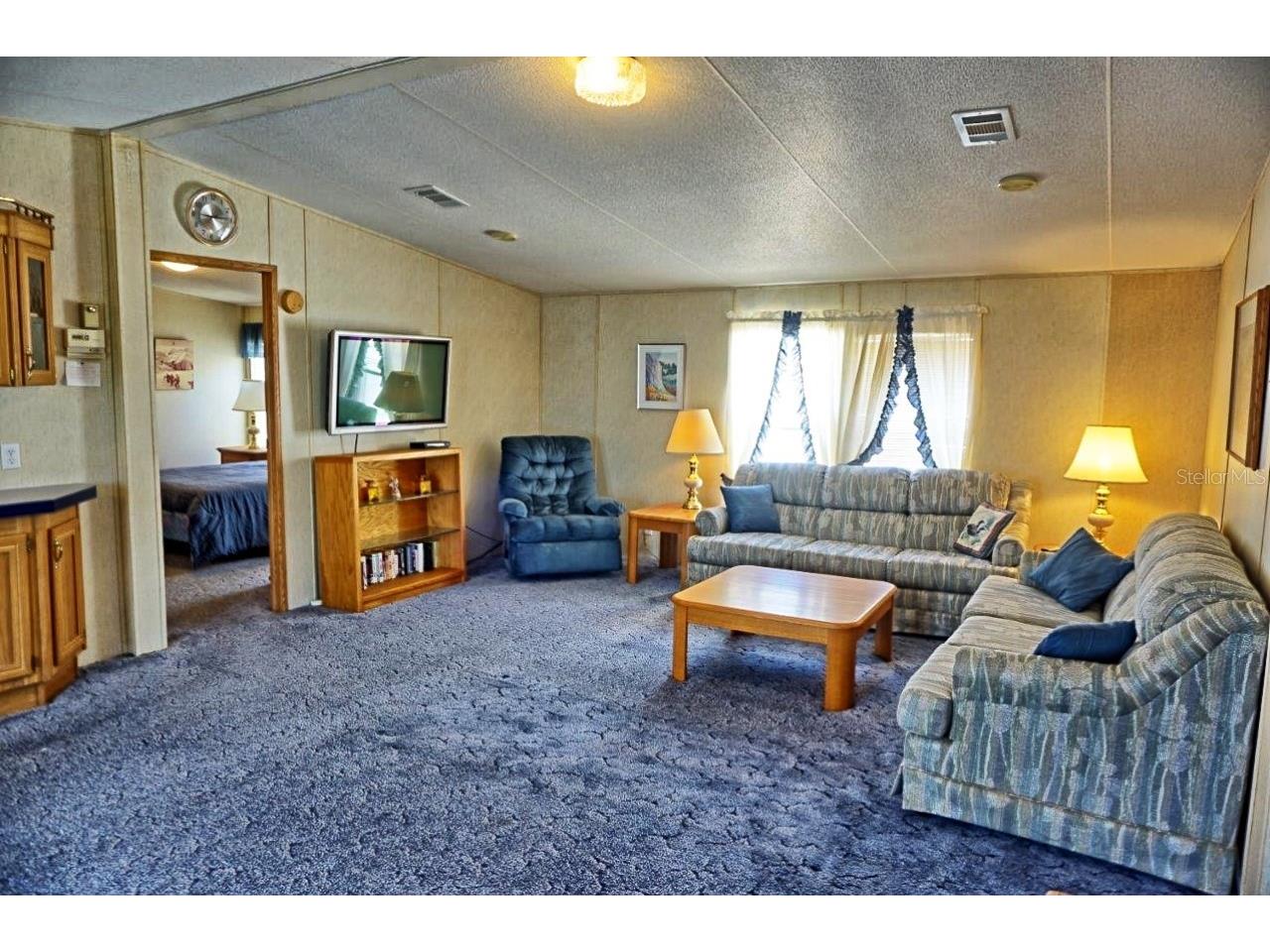 2016 Lake Linda Circle Lutz FL 33558 W7883473 image4