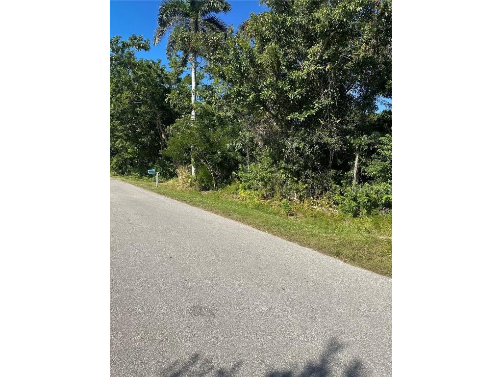 2016 Myrtle Avenue Punta Gorda FL 33950 C7516879 image2