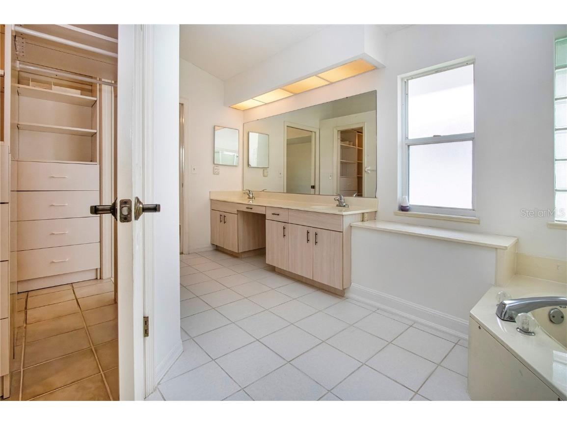 2016 New Bedford Drive Sun City Center FL 33573 TB8408076 image33