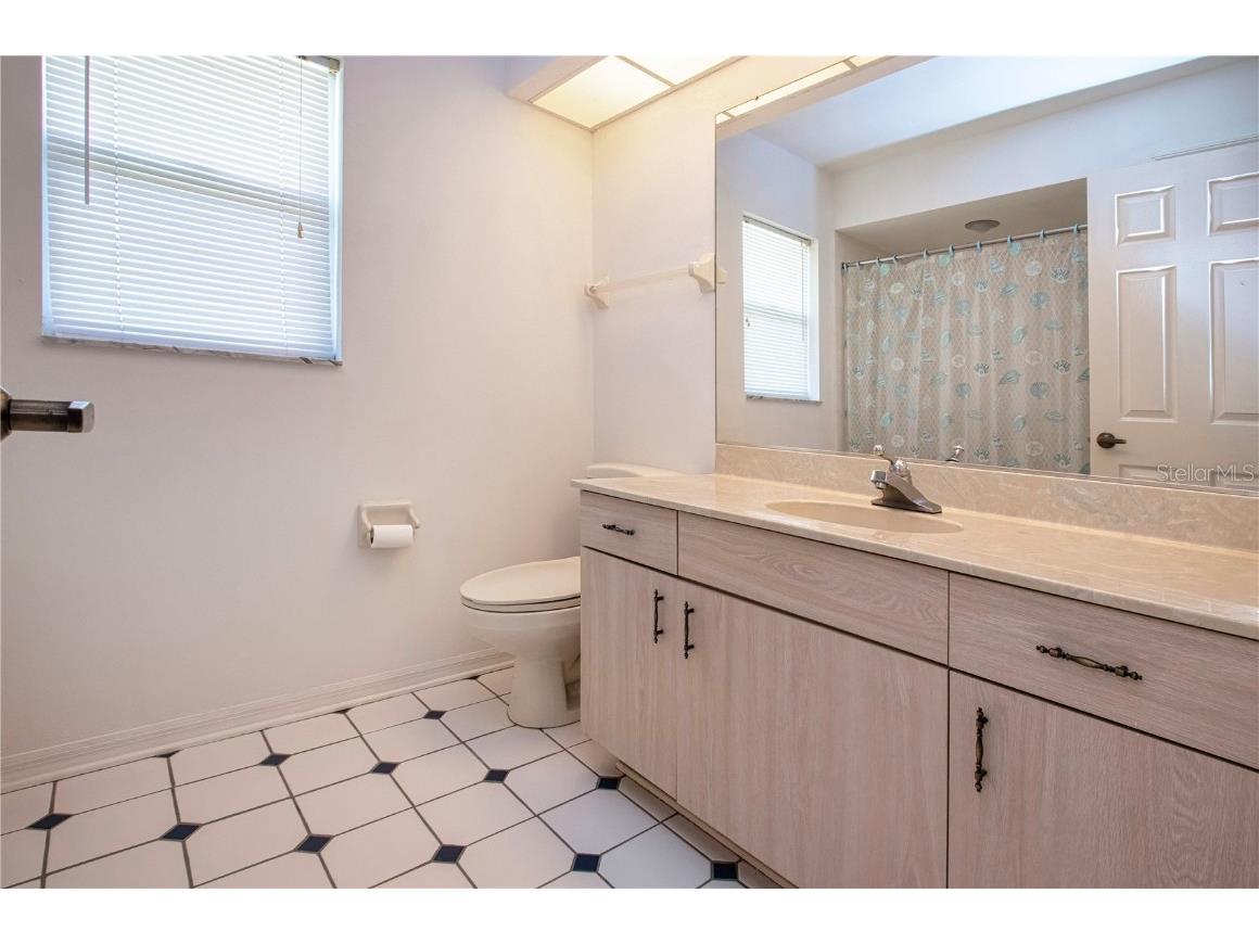 2016 New Bedford Drive Sun City Center FL 33573 TB8408076 image38