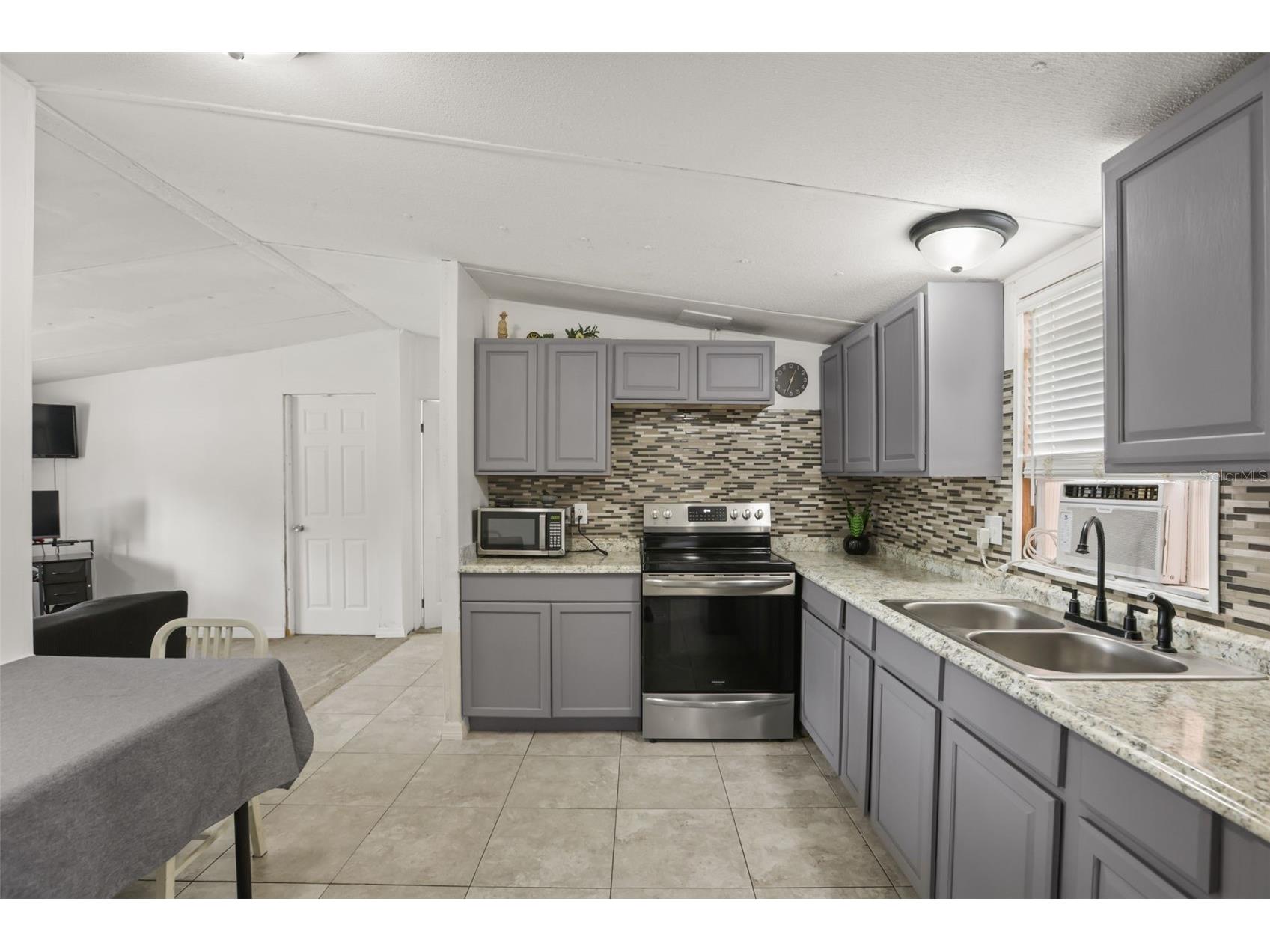 2016 Oak Street Saint Cloud FL 34769 S5151341 image6