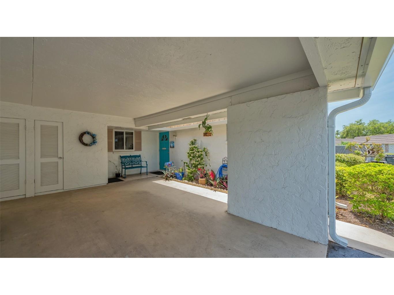 2016 Riverbluff Parkway #V328 Sarasota FL 34231 A4669222 image10