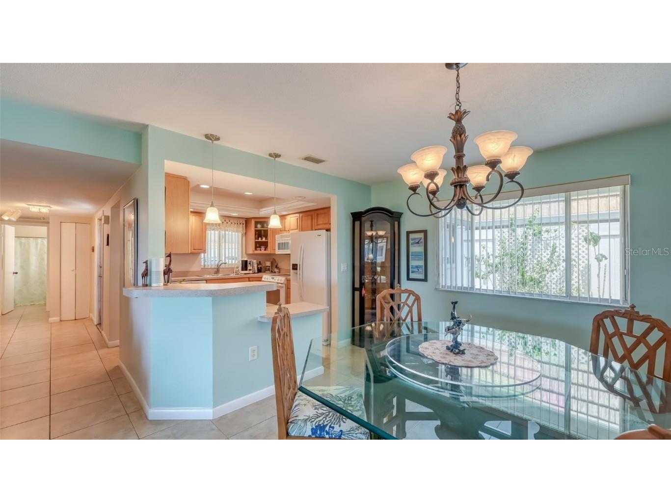 2016 Riverbluff Parkway #V328 Sarasota FL 34231 A4669222 image24
