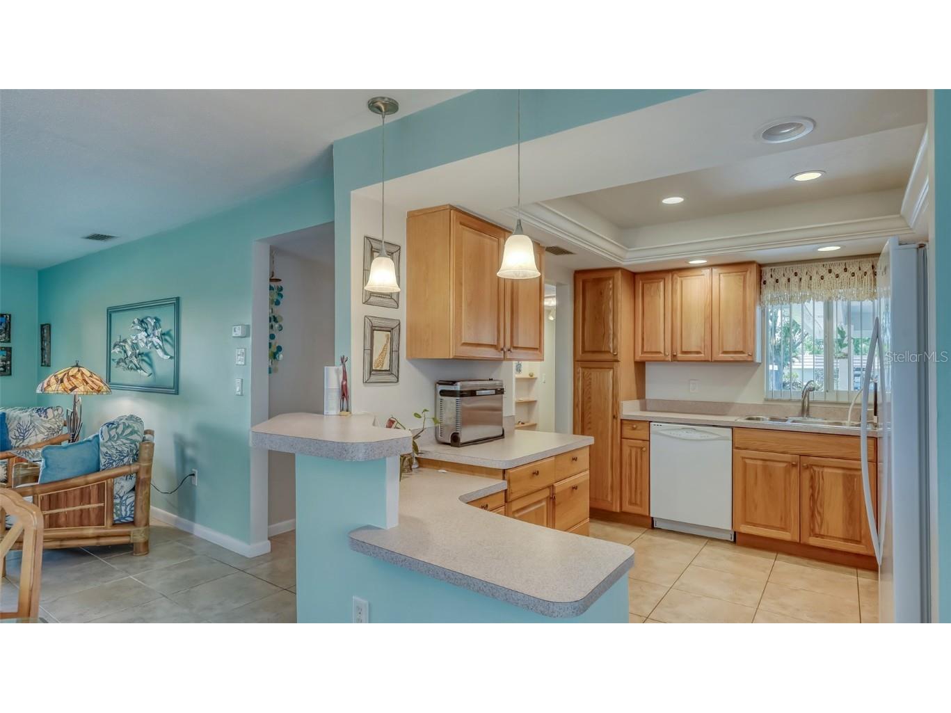 2016 Riverbluff Parkway #V328 Sarasota FL 34231 A4669222 image25