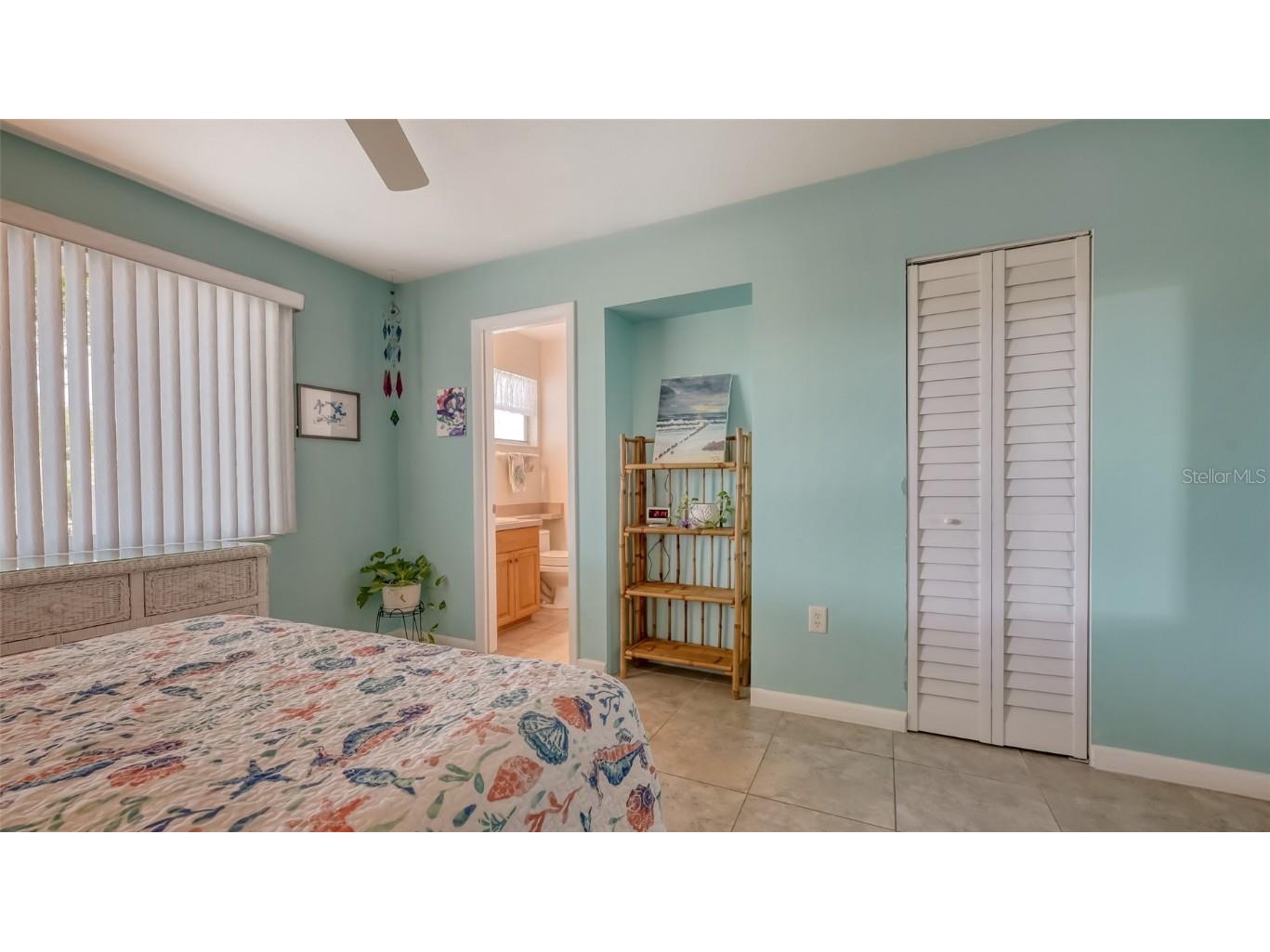 2016 Riverbluff Parkway #V328 Sarasota FL 34231 A4669222 image31