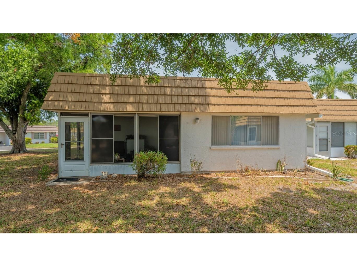 2016 Riverbluff Parkway #V328 Sarasota FL 34231 A4669222 image41