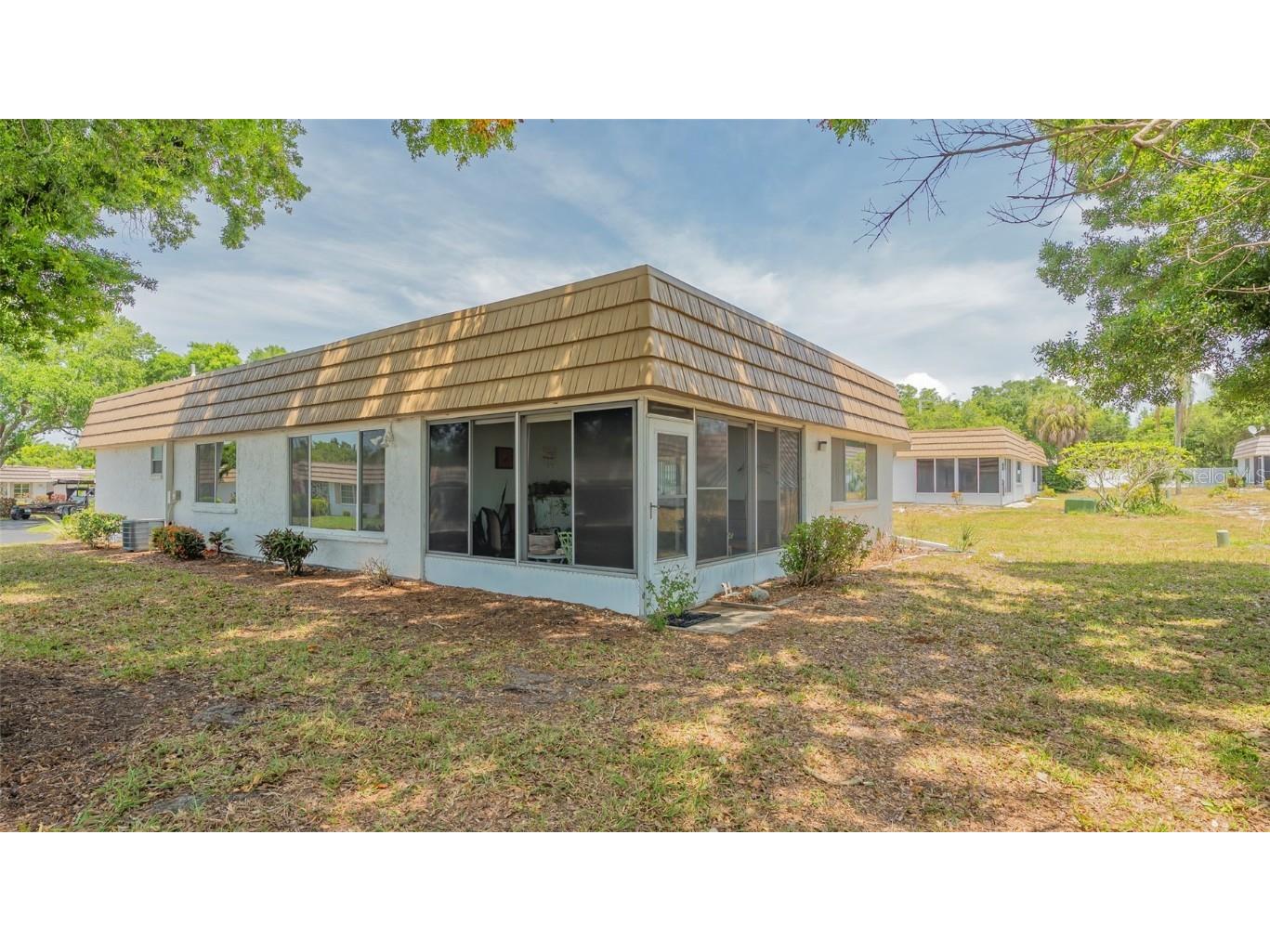 2016 Riverbluff Parkway #V328 Sarasota FL 34231 A4669222 image44