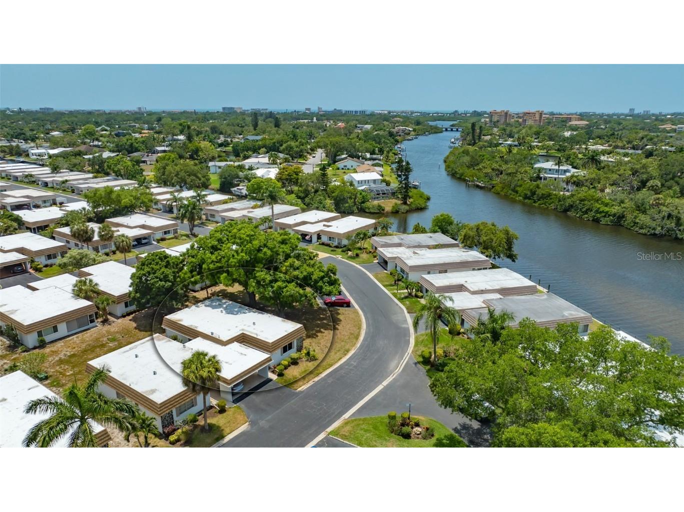 2016 Riverbluff Parkway #V328 Sarasota FL 34231 A4669222 image5