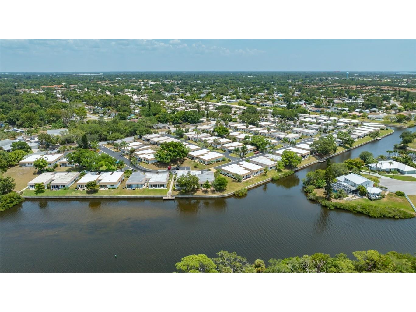 2016 Riverbluff Parkway #V328 Sarasota FL 34231 A4669222 image54