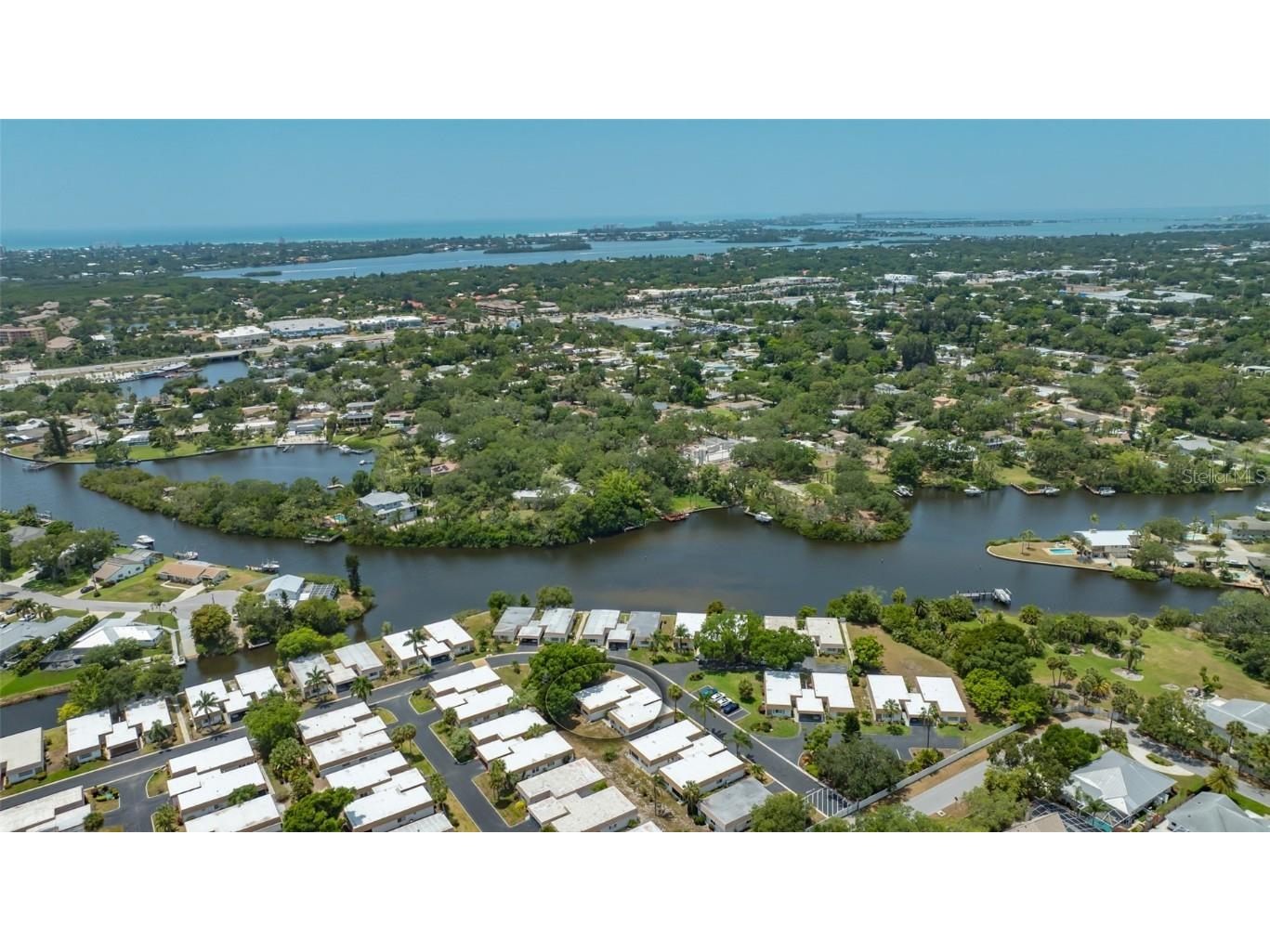2016 Riverbluff Parkway #V328 Sarasota FL 34231 A4669222 image58