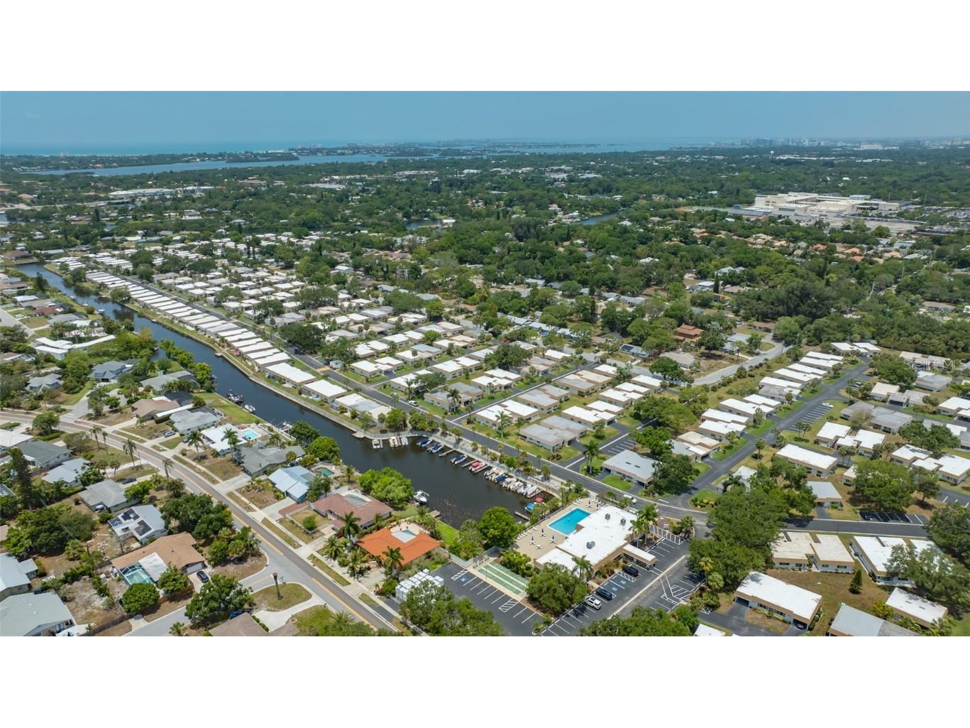 2016 Riverbluff Parkway #V328 Sarasota FL 34231 A4669222 image60