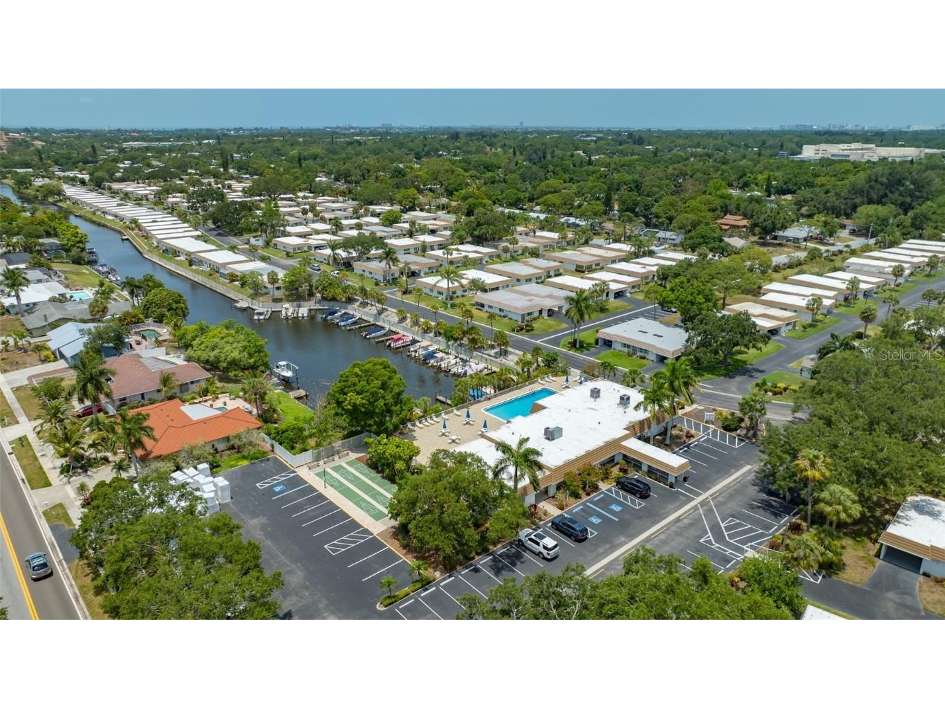 2016 Riverbluff Parkway #V328 Sarasota FL 34231 A4669222 image61