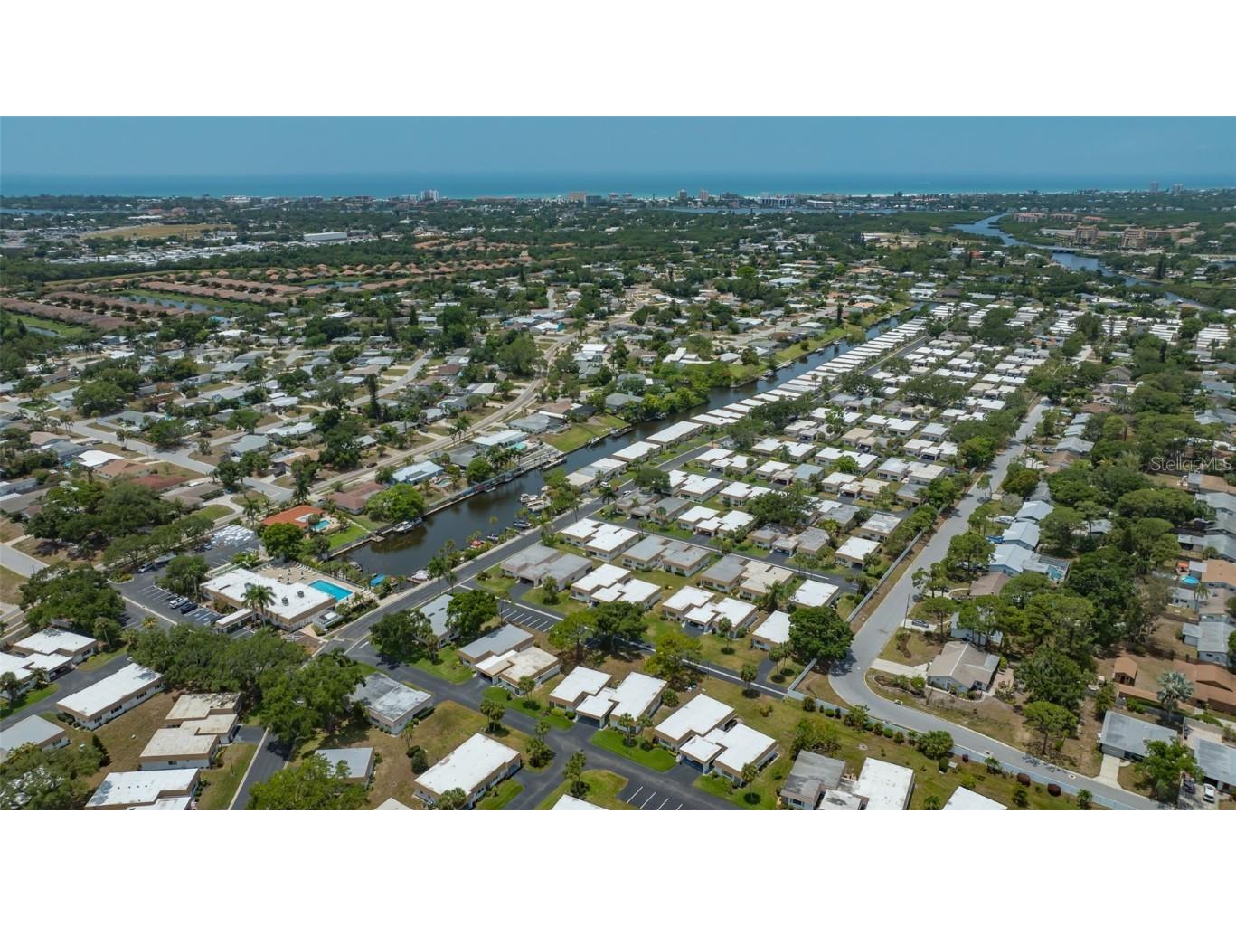 2016 Riverbluff Parkway #V328 Sarasota FL 34231 A4669222 image63